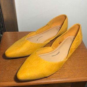 Yellow flat dress shoes
